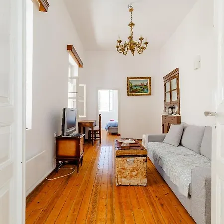 Guest house Cosy In Traditional Cycladic House Aperathos